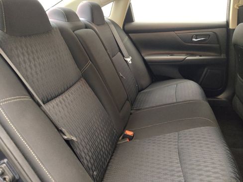 Used 2018 Nissan Altima 2.5 S w/ S Convenience Package FWD image 19