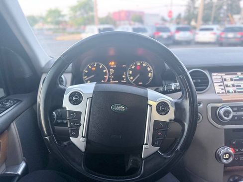 Used 2013 Land Rover LR4 HSE AWD/4WD image 16