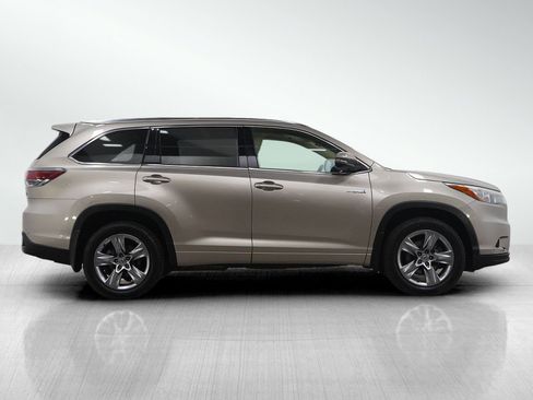 Used 2015 Toyota Highlander Limited Platinum image 6