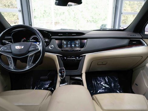 Used 2018 Cadillac XT5 Premium Luxury AWD/4WD image 20