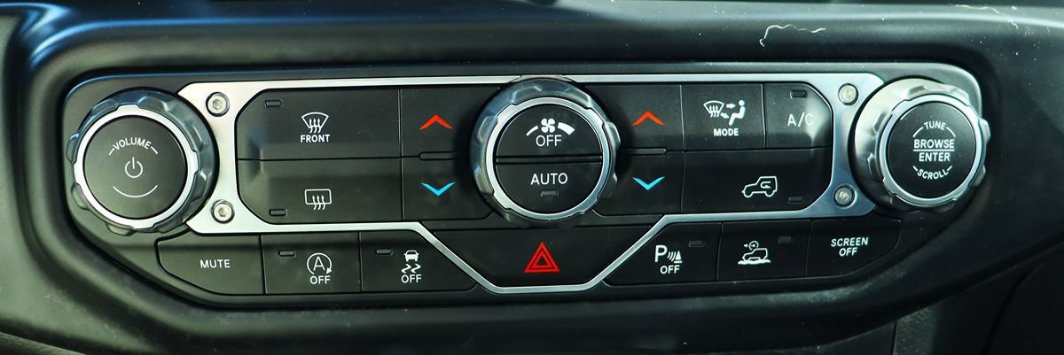 Used 2021 Jeep Gladiator Overland w/ Popular Equipment Package AWD/4WD image 53