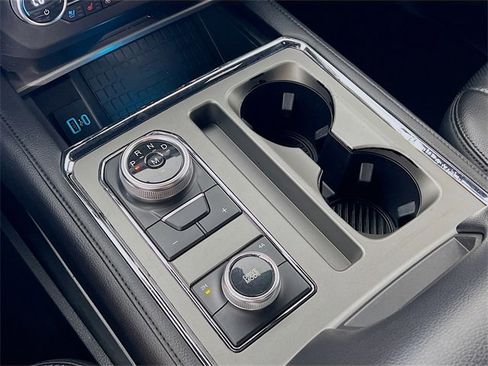 Used 2021 Ford Expedition Max XLT image 23