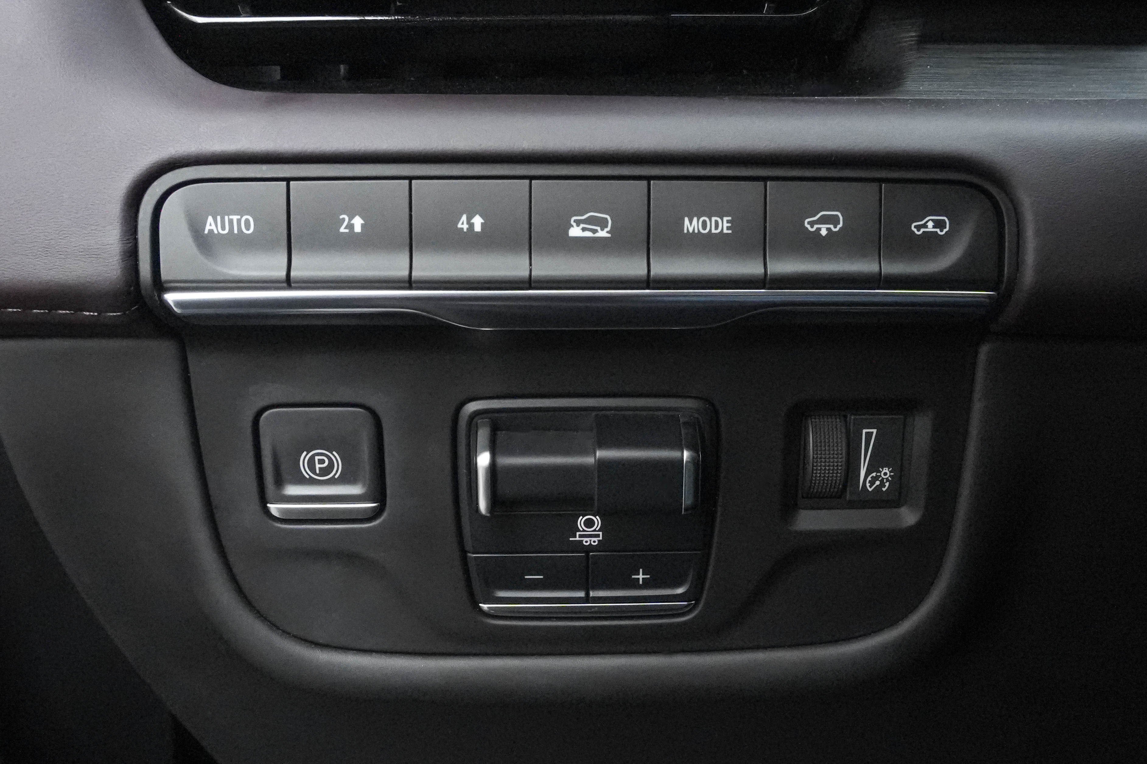 Used 2021 Cadillac Escalade Sport Platinum AWD/4WD image 14