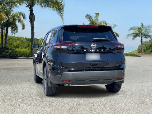 Certified 2026 Nissan Rogue S FWD image 4