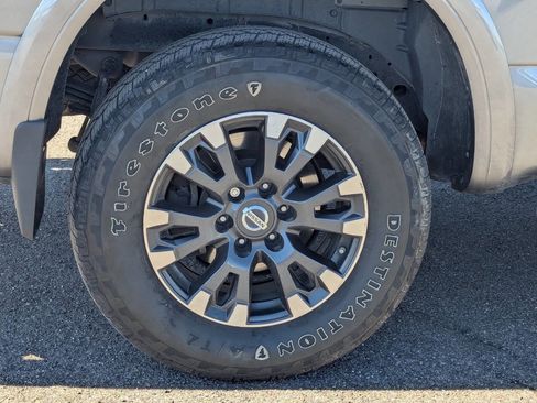 Used 2018 Nissan Titan PRO-4X image 9