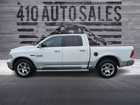 Used 2018 RAM 1500 Laramie AWD/4WD image 7