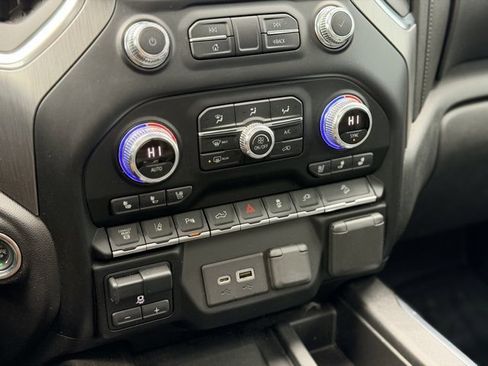 Used 2020 GMC Sierra 2500 Denali w/ Denali Ultimate Package image 18