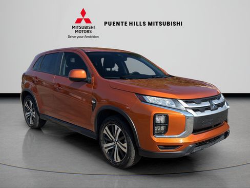 Used 2023 Mitsubishi Outlander Sport AWD image 3