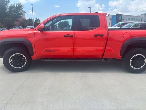Used 2024 Toyota Tacoma TRD Off-Road w/ TRD Off Road Premium Package AWD/4WD image 5