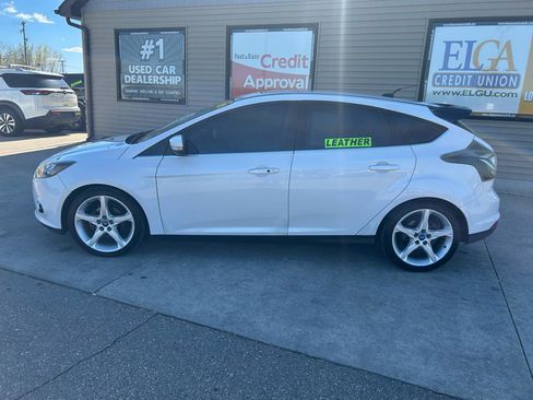 Used 2013 Ford Focus Titanium FWD image 8