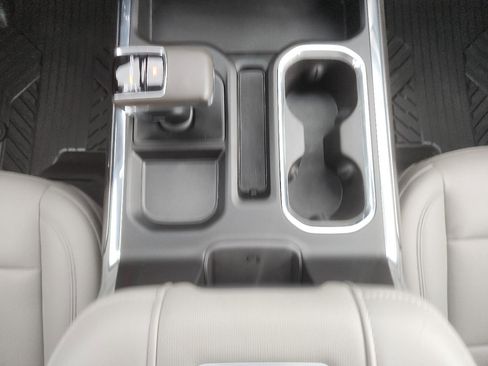 Used 2022 Chevrolet Silverado 1500 LTZ image 30