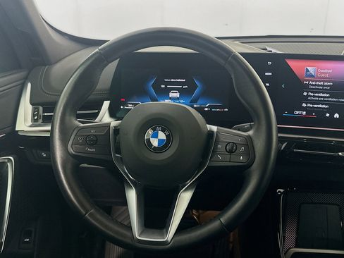 Used 2025 BMW X1 xDrive28i image 18