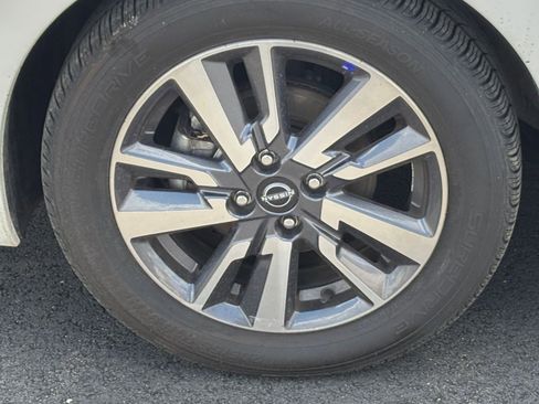 Used 2024 Nissan Altima 2.5 S FWD image 24