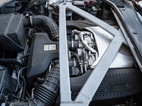 Used 2018 Aston Martin DB11 V8 image 16
