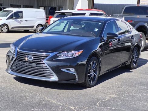 Used 2018 Lexus ES 350 image 3