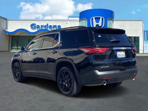Used 2022 Chevrolet Traverse LT image 4