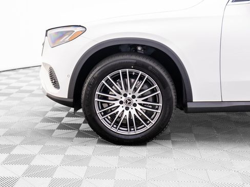 New 2026 Mercedes-Benz GLC 300 GLC 300 image 32