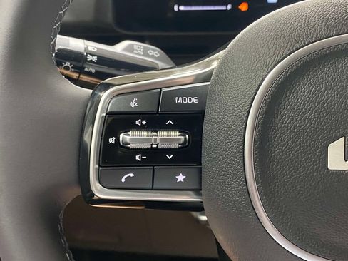 New 2026 Kia Carnival EX FWD image 21