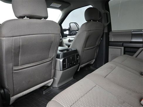 Used 2019 Ford F250 XLT w/ XLT Premium Package image 19