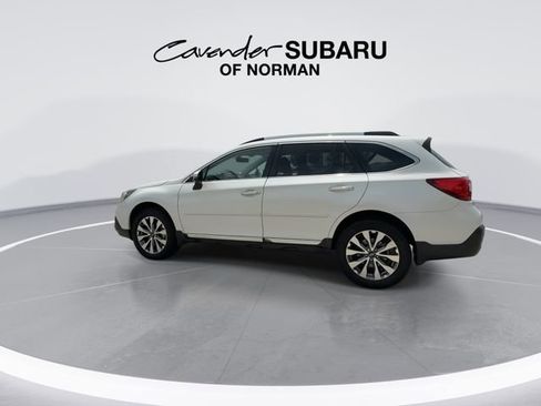 Used 2019 Subaru Outback 3.6R Touring AWD/4WD image 6