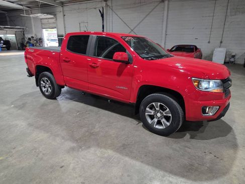 Used 2017 Chevrolet Colorado Z71 AWD/4WD image 17