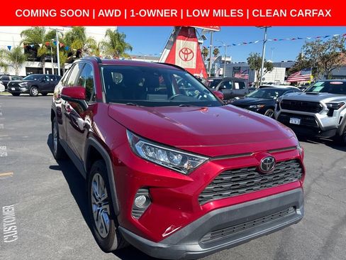 Used 2019 Toyota RAV4 XLE Premium w/ Cold Weather Package AWD/4WD image 2