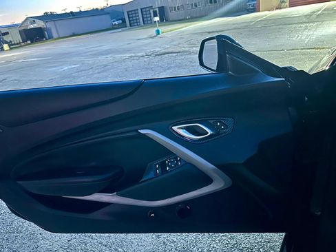 Used 2019 Chevrolet Camaro LT RWD image 38
