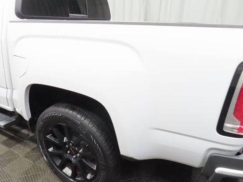 Used 2021 GMC Canyon Denali image 35