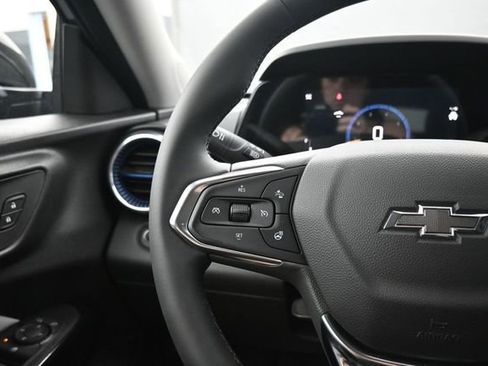 New 2026 Chevrolet Trax LT w/ Driver Confidence Package FWD image 14