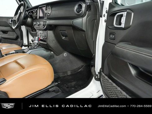 Used 2021 Jeep Wrangler Unlimited Sahara AWD/4WD image 24