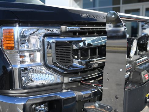 Used 2022 Ford F350 XLT w/ XLT Value Package image 17