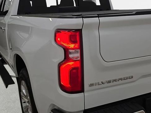 Used 2024 Chevrolet Silverado 1500 LTZ w/ LTZ Premium Package AWD/4WD image 34