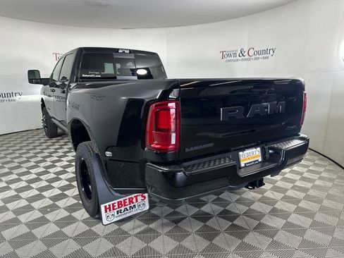 New 2025 RAM 3500 Laramie image 9