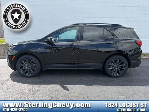 Used 2023 Chevrolet Equinox RS AWD/4WD image 2