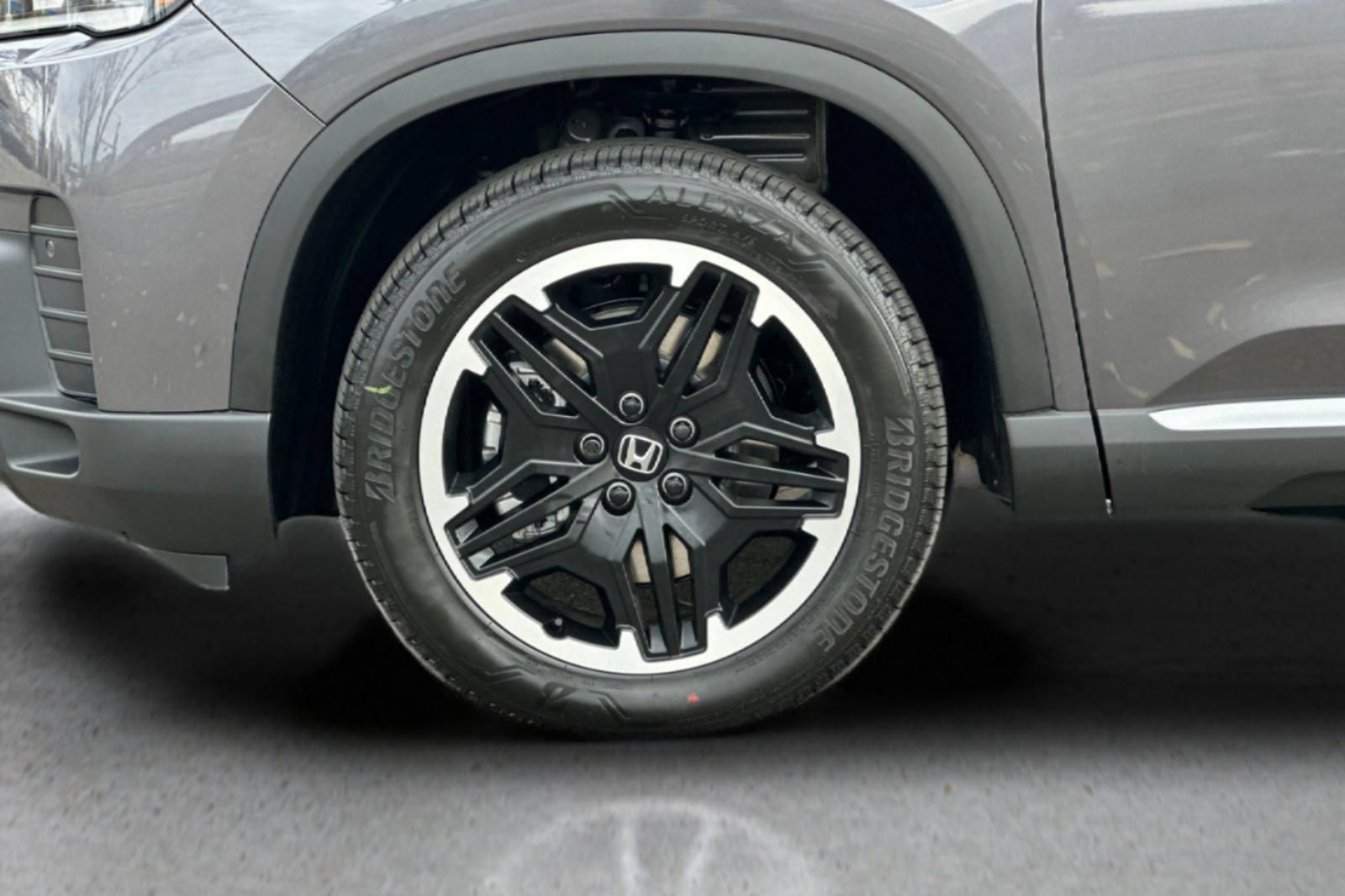 New 2026 Honda Pilot Touring image 25