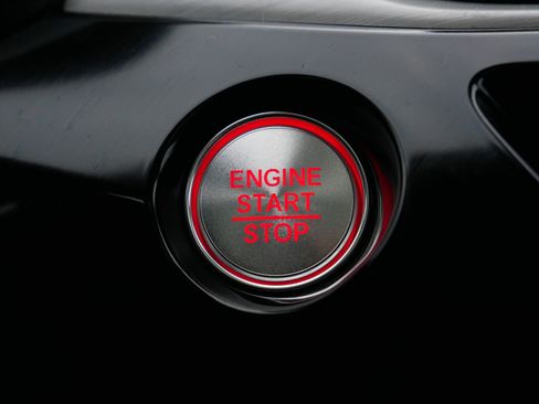 Used 2023 Acura MDX w/Technology Package image 32