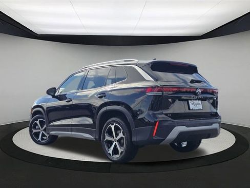 New 2026 Volkswagen Tiguan SE image 5