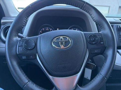 Used 2017 Toyota RAV4 XLE image 19