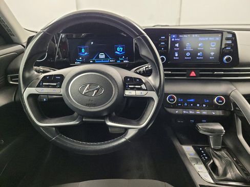 Used 2021 Hyundai Elantra SEL w/ Convenience Package FWD image 22