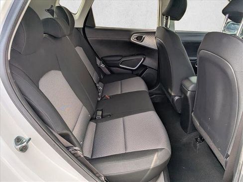 Used 2021 Kia Soul LX image 18