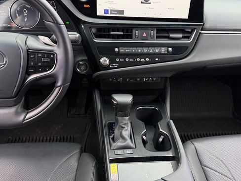 Certified 2025 Lexus ES 300h w/ Technology Package FWD image 13