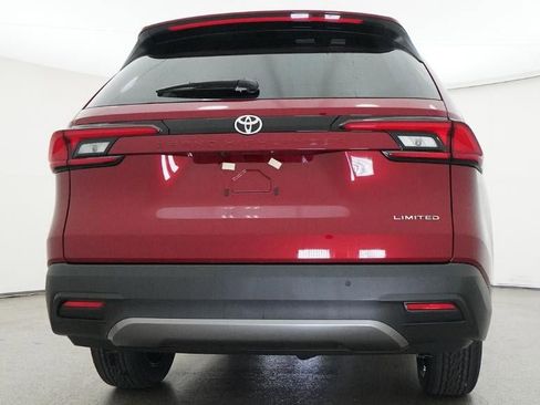 New 2026 Toyota Grand Highlander FWD image 23