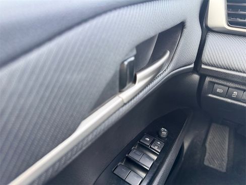 Used 2025 Toyota Camry SE image 28