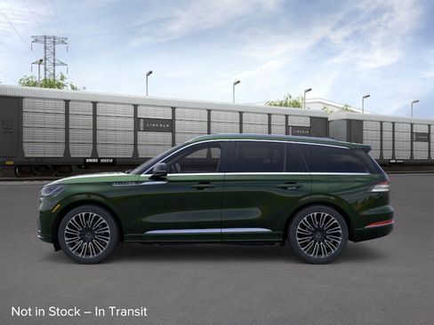 New 2026 Lincoln Aviator Black Label AWD/4WD image 3