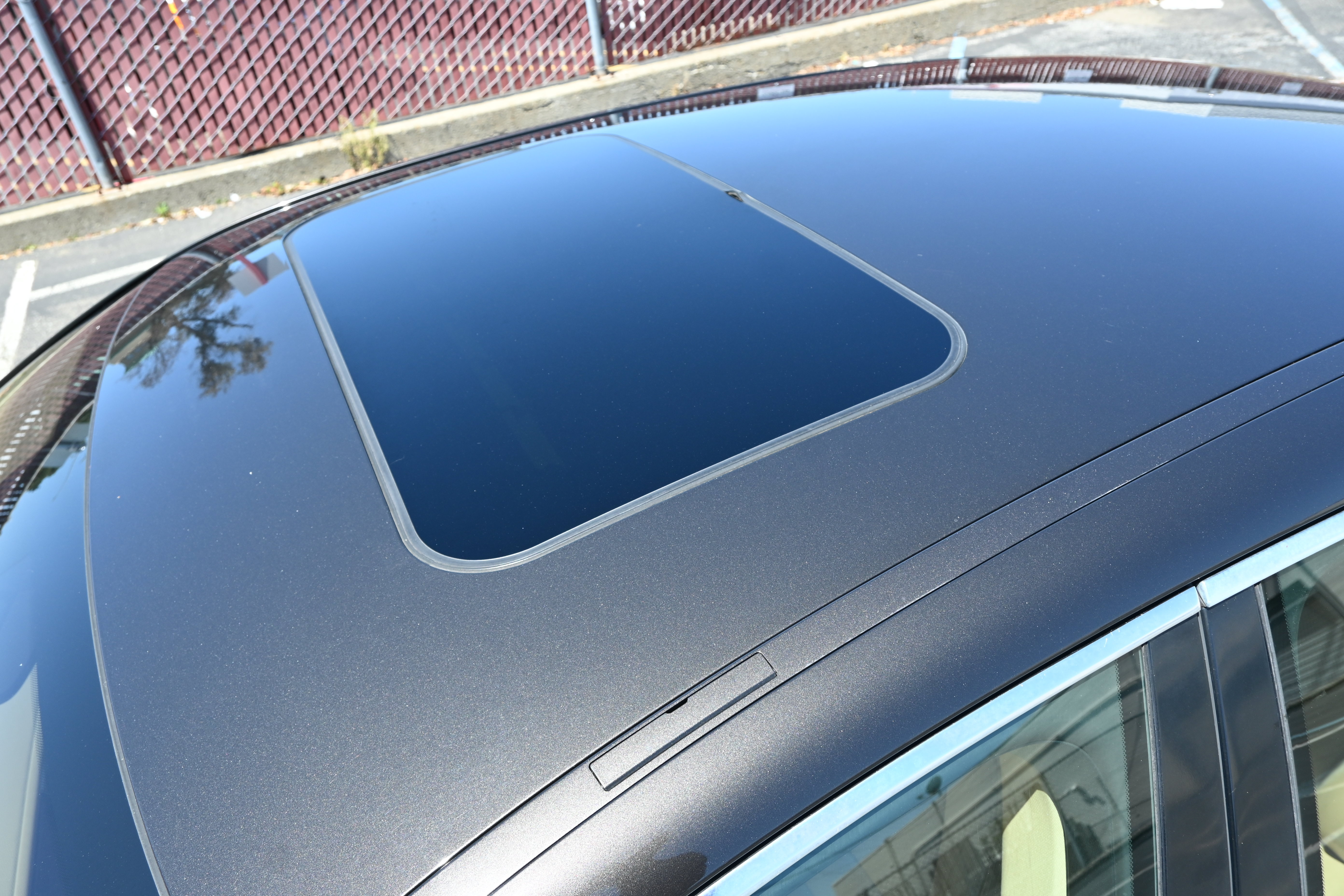Used 2011 Porsche Panamera S RWD image 33
