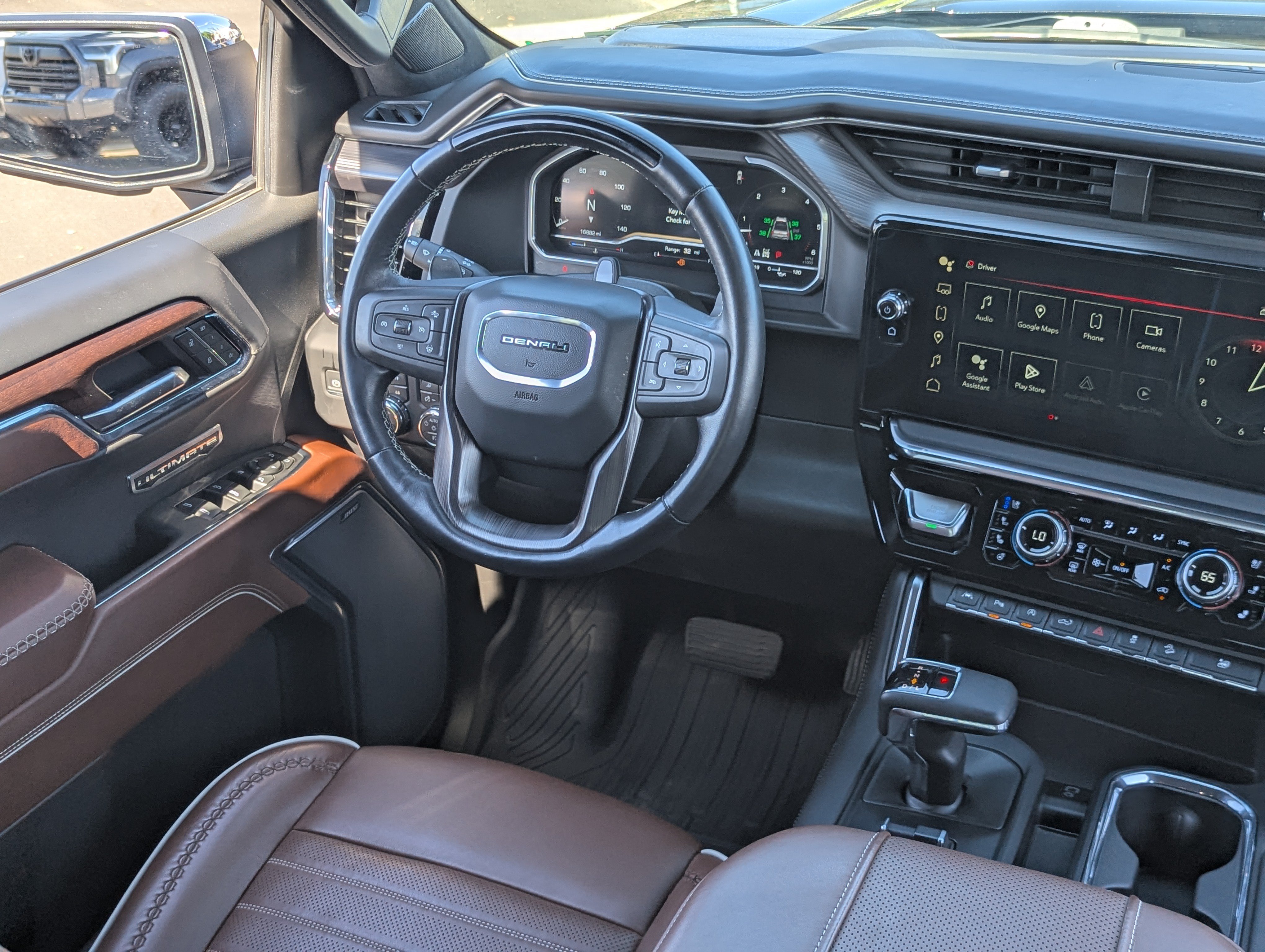 Used 2024 GMC Sierra 1500 Denali Ultimate AWD/4WD image 15