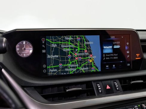 Used 2020 Lexus ES 300h w/ Premium Package image 14