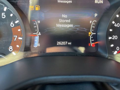 Used 2024 Jeep Compass Trailhawk image 31