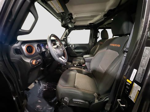 Used 2022 Jeep Gladiator Mojave w/ Safety Group AWD/4WD image 15