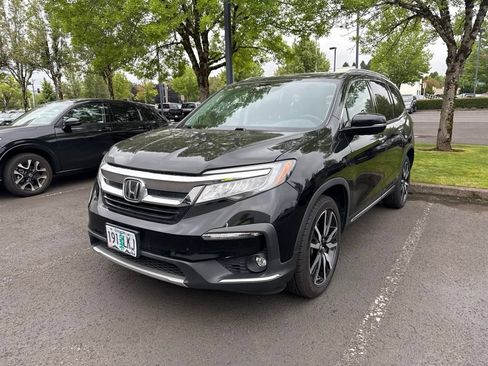 Used 2019 Honda Pilot Touring image 3